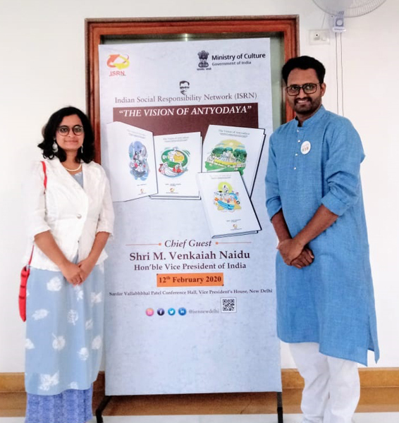 Ditto in Delhi of Keturur couple, who is on the menstrual cycle | मासिक पाळीवर प्रबोधन करणाºया केत्तूरच्या दांपत्याच्या दिल्लीत डंका