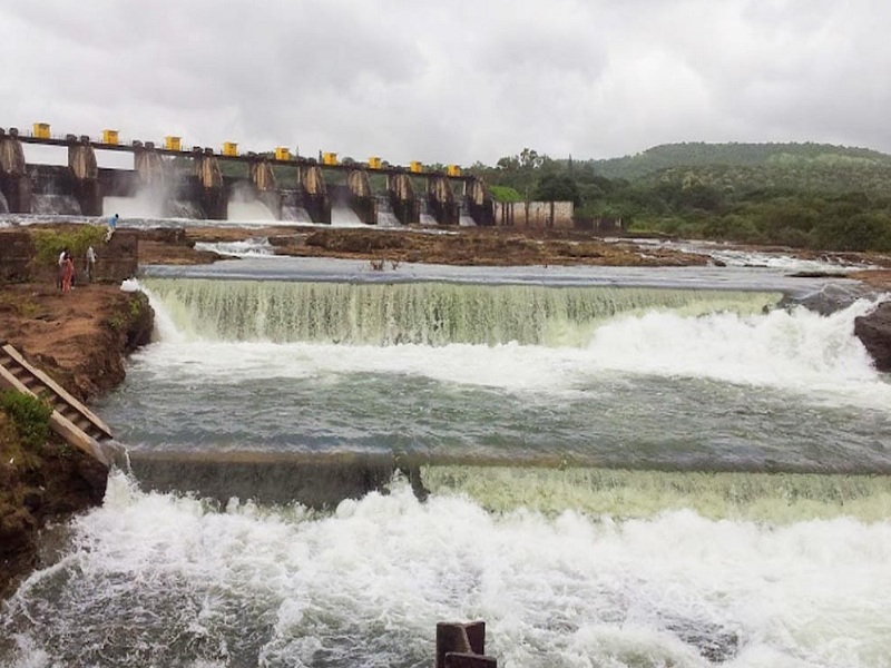 Good news for Pune residents! Heavy rains in the dam area Water cut in the city was avoided | पुणेकरांसाठी आनंदाची बातमी! धरण परिसरात मुसळधार; शहरावरील पाणी कपात टळली