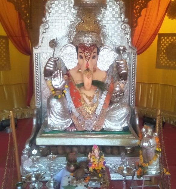 'Richest' Ganesha in Vidarbha: Rana Mandal's 'Bappa' from Khamgaon |  विदर्भातील ‘श्रीमंत’गणेश: खामगावचा राणा नवयुवक मंडळाचा ‘बाप्पा’