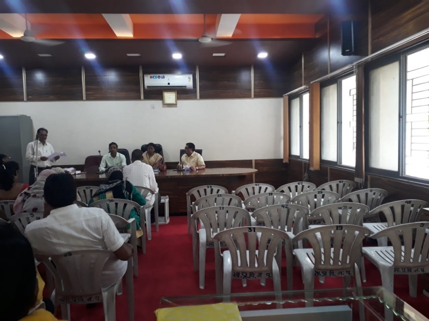 oppisition member skip Khamgaon municipal council meeting | खामगाव नगरपालिकेच्या सभेला विरोधकांची दांडी!