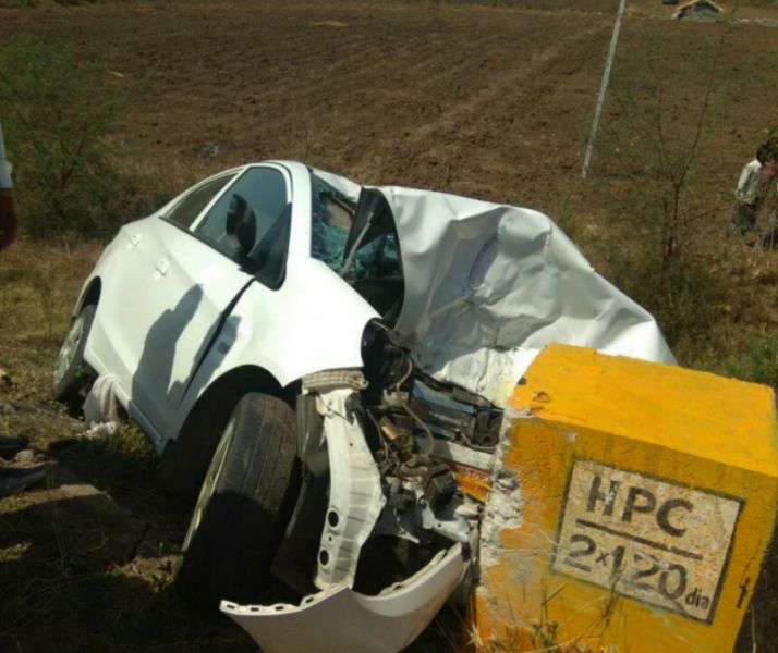 On Nagpur-Savner road Three people died in a serious accident | नागपूर - सावनेर मार्गावर भीषण अपघातात तिघांचा मृत्यू