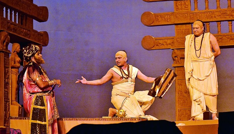 'Chanakya' awakens the inspiration of nationalism | ‘चाणक्य’ने जागविली राष्ट्रधर्माची प्रेरणा