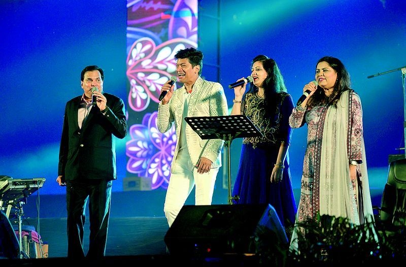 The trio's seven-vocal musical charm rises in Nagpur | त्रिकूटांच्या सप्तस्वरांची नागपूरकरांवर चढली सांगितिक मोहिनी