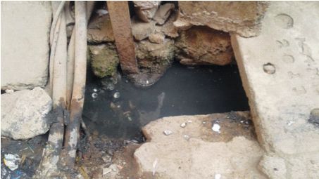 Thirteen of the sanitation campaign due to clogged gutters in Airoli, Ghansoli area | ऐरोली, घणसोली परिसरात तुंबलेल्या गटारांमुळे स्वच्छता अभियानाचे तीनतेरा
