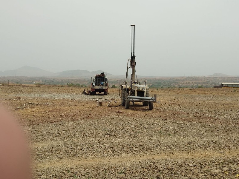 investigation of petroleum stocks in Khed taluka | खेड तालुक्यात पेट्रोलियम साठयांच्या शक्यतेने तपासणी 