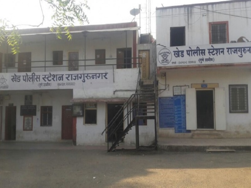 Gulani Gram Panchayat: Three former sarpanchs and three gram sevaks booked for fraud | गुळाणी ग्रामपंचायत: तीन माजी सरपंच आणि तीन ग्रामसेवकांवर फसवणुकीचा गुन्हा दाखल