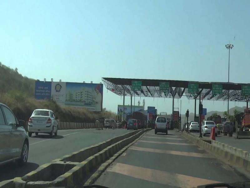 corona virus; Khed Shivapur toll plaza was stopped temporary | corona virus ; खेड शिवापूर टोल नाक्यावरील टोलवसुली थांबवली 