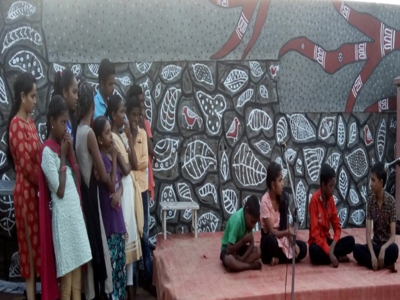 Children in Lakshminnagar opened "My house" | लक्ष्मीनगर मधील मुलांनी उलगडली ''माझी वस्ती ''