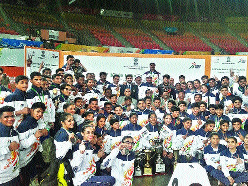 Maharashtra had to settle for the general runner-up title | महाराष्ट्राला सर्वसाधारण उपविजेतेपदावर समाधान मानावे लागले