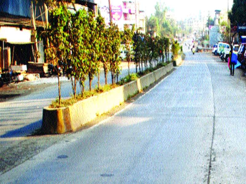 70 crore road works started in the city before the Model Code of Conduct, Ambernath Municipal Council's struggle was successful | आचारसंहितेपूर्वीच शहरात ७० कोटींच्या रस्त्यांची कामे सुरू, अंबरनाथ नगर परिषदेची धडपड यशस्वी