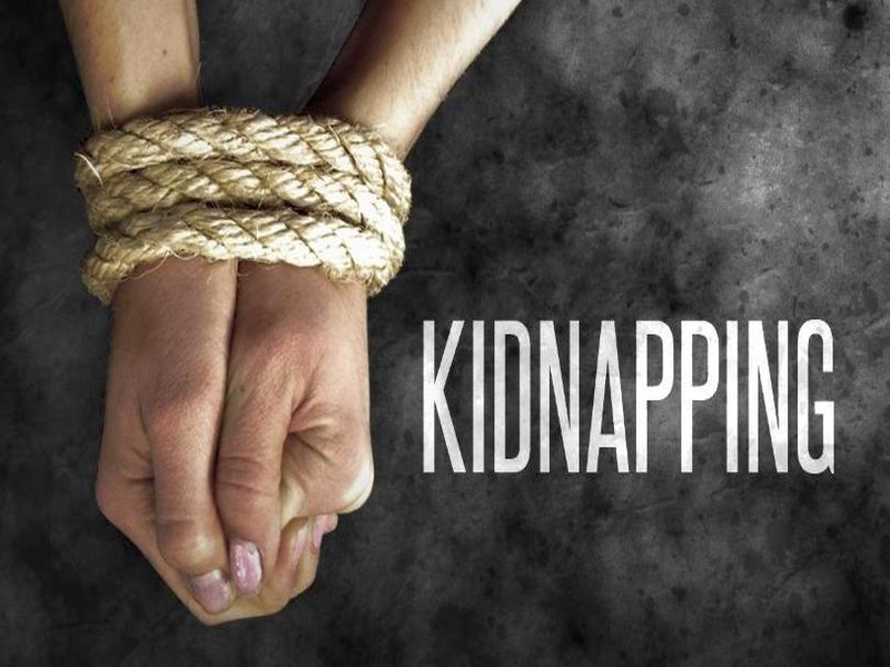 Two brothers have been kidnapped for demanded monery return back | उधार दिलेले पैसे परत मागण्यासाठी केले दोघा भावांचे अपहरण करुन केला गोळीबार