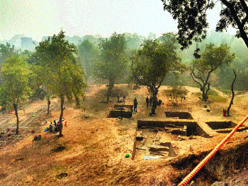  Further strengthening of Pandavas' Indraprastha in Delhi, 2,500 years ago residues found in the excavation | पांडवांचे इंद्रप्रस्थ दिल्लीतच होते याला आणखी बळकटी, उत्खननात सापडले २,५०० वर्षांपूर्वीचे अवशेष