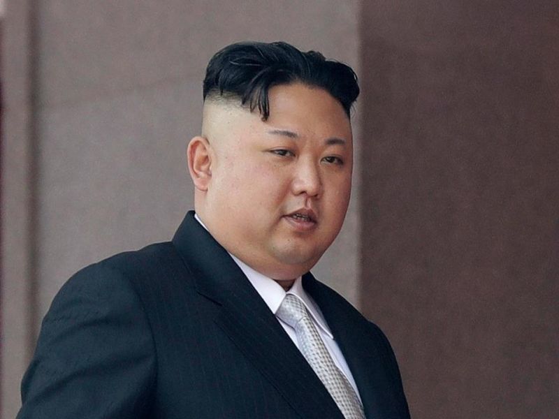Kim Jong Un declares North Korea is a nuclear power, says 'button' is on his desk | उत्तर कोरिया अण्वस्त्र संपन्न देश, अणुबॉम्बचे बटण माझ्या हाती, किम जोंग उनचा अमेरिकेला इशारा 
