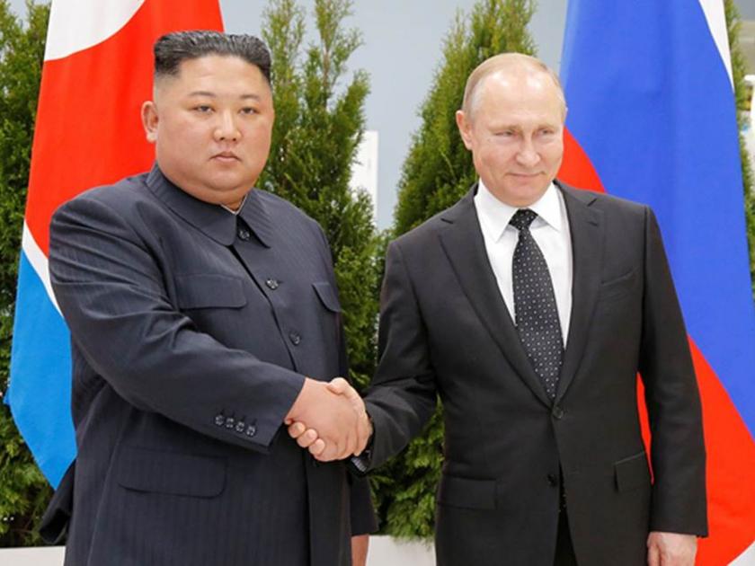 kim jong un meets Russian President vladimir putin setback for us president donald trump | किम-पुतीन भेटीतून ट्रम्प यांना चाप