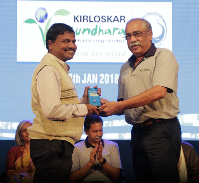 'Tragedy of Nudity', National Award for the documentary, Kirloskar Vasundhara International Environment Film Festival, Solapur | ‘ओढ्याची शोकांतिका’ माहितीपटास राष्ट्रीय पुरस्कार, सोलापूरात किर्लोस्कर वसुंधरा आंतरराष्ट्रीय पर्यावरण चित्रपट महोत्सव