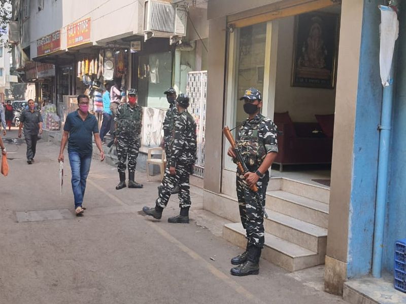 ED raid in Vasai-Virar; ED action on several places of MLA Hitendra Thakur | Breaking: PMC बँक घोटाळा प्रकरणी ईडीची धाड; आमदार हितेंद्र ठाकूरांचा विवा ग्रूप रडारवर