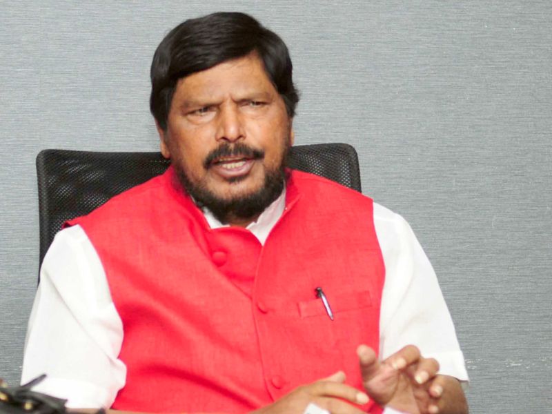 President of RPI Ramdas Athawale Has Opposed The Change Of Name Of Aurangabad City mac | औरंगाबादच्या नामांतराला रामदास आठवलेंनी केला विरोध
