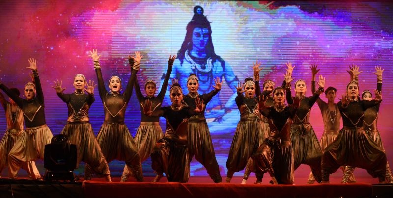 Khasdar Festival: 'Ganga ...': Awesome, unforgettable and exciting ... | खासदार महोत्सव : ‘गंगा...’ : अद्भूत, अविस्मरणीय अन् रोमांचकही...