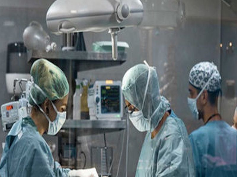 Doctor's Receptionist Operation; So far 9 patients have died in delhi | जिवाशी खेळ; डॉक्टरची रिसेप्शनिस्ट करायची ऑपरेशन; आतापर्यंत ९ रुग्णांचा मृत्यू