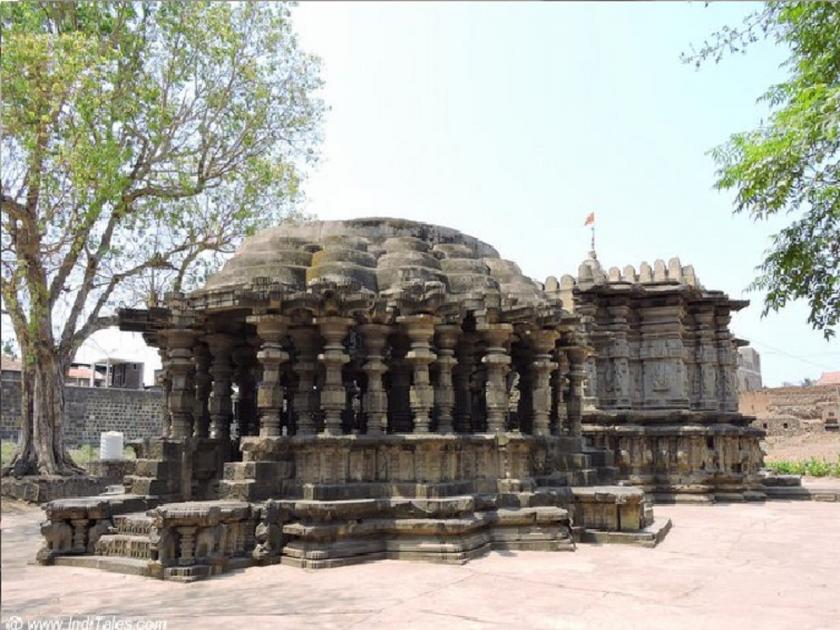 Decision to renovate Kapeshwar temple in Khidrapura | खिद्रापूरच्या काेपेश्वर मंदिराच्या जीर्णोद्धाराचा निर्णय, कृष्णा नदीला येणाऱ्या पुरामुळे प्राचीन मंदिराचे नुकसान