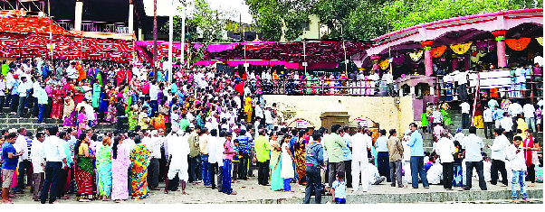In the Nrityhwadi Dutt jubilee celebrations enthusiasm | नृसिंहवाडीत दत्त जयंती सोहळा उत्साहात