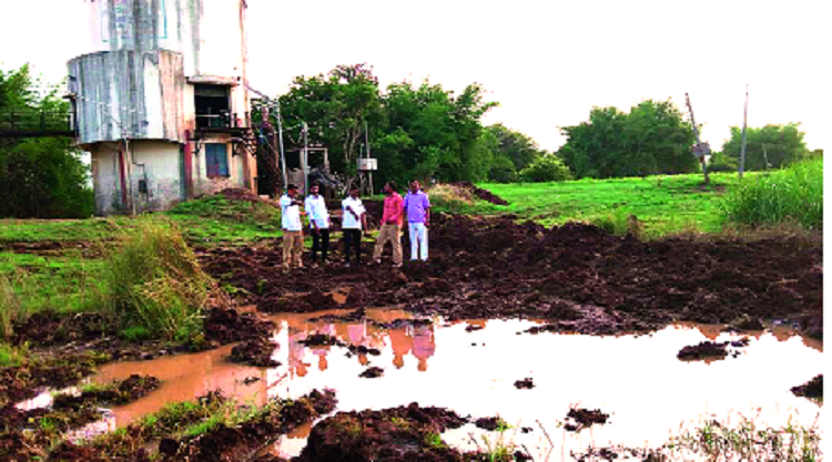 Waterproofing in 13 villages with the city | शहरासह १३ गावांत पाण्याचा ठणठणाट