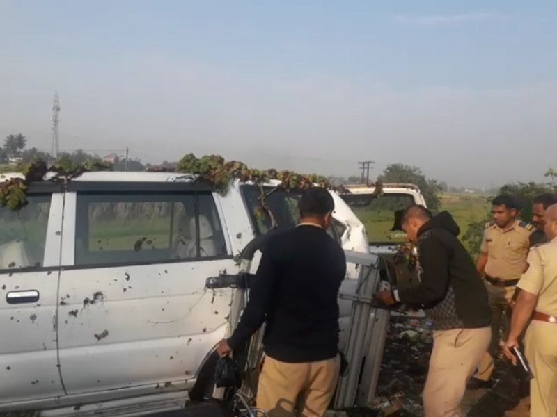 Five people died on the spot in car accident in Kolhapur | Video : भाविकांवर काळाचा घाला; कोल्हापुरात भीषण अपघातात 5 जणांचा जागीच मृत्यू