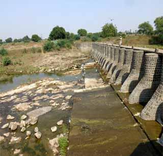 'NOC' to the water conservation department for the work of Kolhapuri dam! | कोल्हापुरी बंधाऱ्याच्या कामासाठी जलसंधारण विभागाला देणार ‘एनओसी’!
