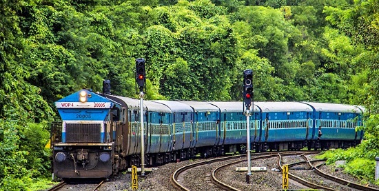 Another special parcel train will run on the Konkan railway line | कोकण मार्गावर ही रेल्वे काय घेऊन येणार याचीच उत्सुकता¨; रत्नागिरी स्थानकावर बुधवारी पोहोचणार