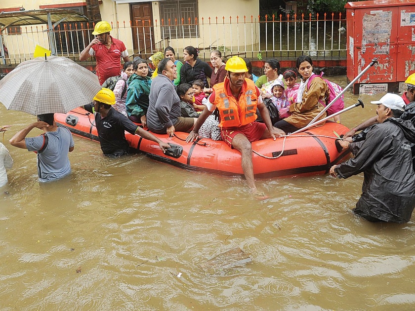 'Flood victims need clothes, water, food' | 'पूरग्रस्तांना गरज कपडे, पाणी, खाद्यपदार्थांची'