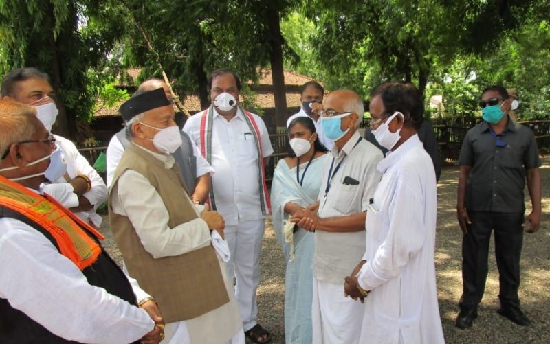 Governor Bhagat Singh Koshyari's visit to Sevagram | राज्यपाल भगतसिंग कोश्यारी यांची सेवाग्रामला भेट