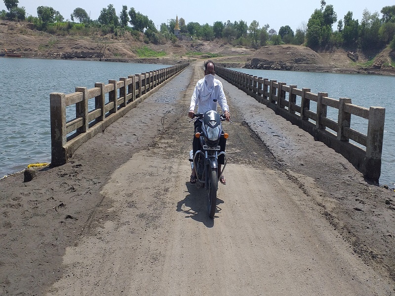 The Kotul bridge is open to traffic after ten months | कोतूळ पूल दहा महिन्यानंतर वाहतुकीस खुला