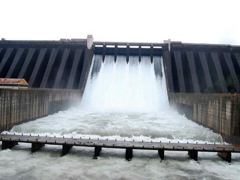 Satara: Water re-released from Koyne to Sangli for irrigation, 1050 cusec discharge | Satara: सिंचनासाठी कोयनेतून सांगलीला पुन्हा सोडले पाणी, १०५० क्यूसेक विसर्ग