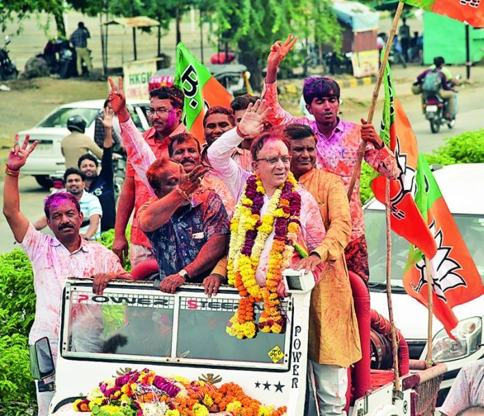 Nagpur East Election Results: Krushna Khopade Vs Puroshottam Hajare | Nagpur East Election Results : पूर्व नागपुरात पुन्हा खोपडे : हॅट्ट्रिक साधूनही मतांमध्ये घट
