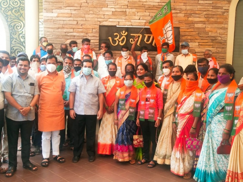 Kudal Speaker Nutan Iyer joins BJP | कुडाळ सभापती नूतन आईर यांचा भाजपात प्रवेश