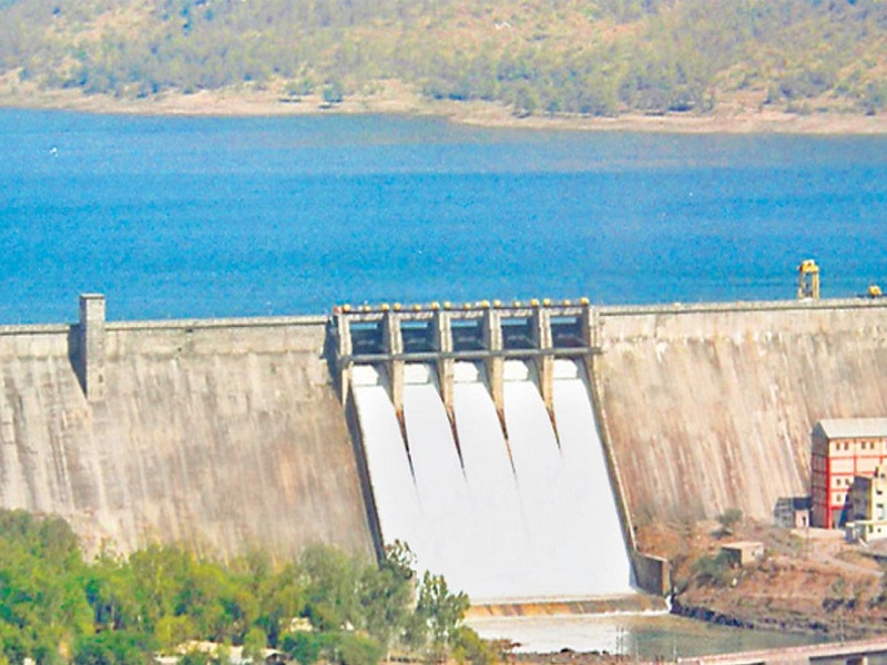 5.76 TMC water storage increased in five dams of Kukdi project | कुकडी प्रकल्पातील पाच धरणांमध्ये ५.७६ टीएमसी पाणीसाठा वाढला