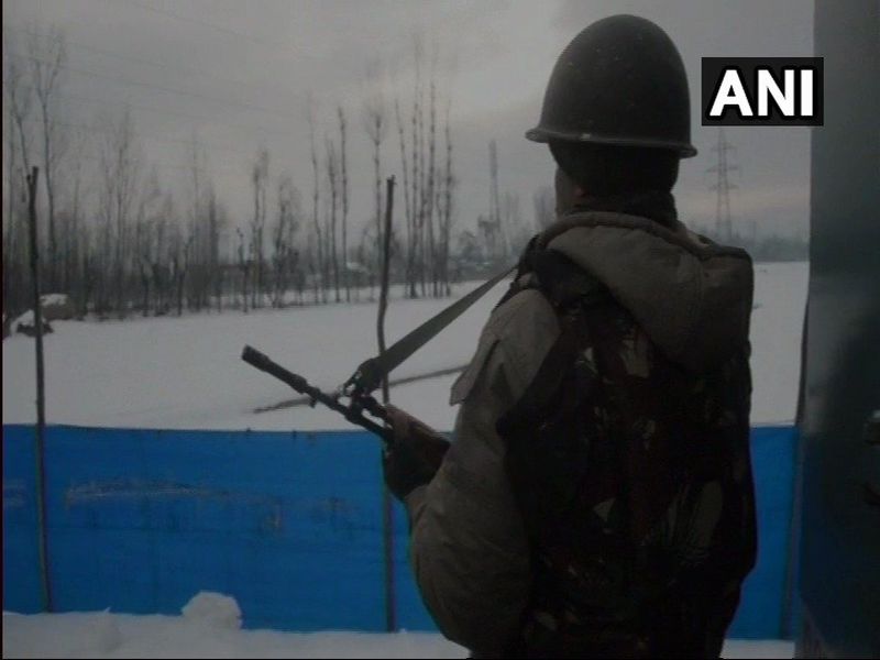 Jammu And Kashmir : Kulgam encounter, Five terrorists have been killed | भारतीय लष्कराला मोठे यश, 5 दहशतवाद्यांचा केला खात्मा