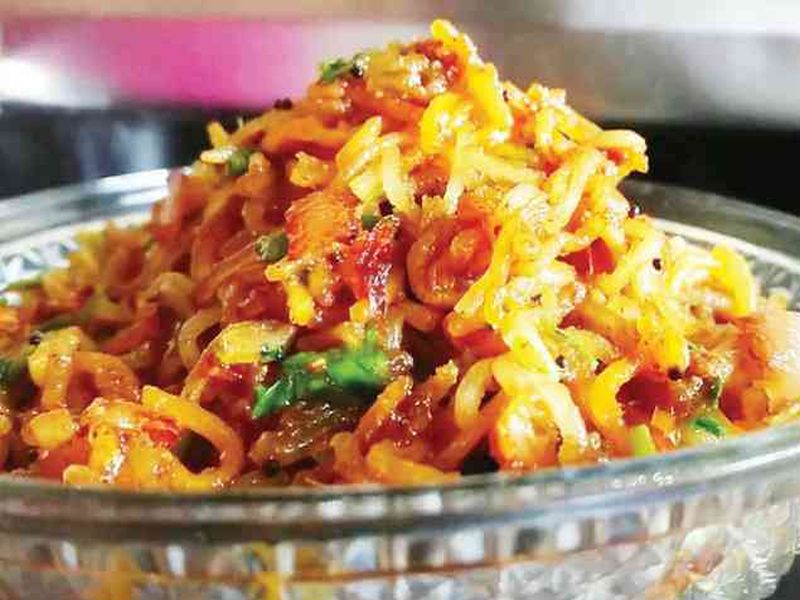 recipe of kurdaichi bhaji | कुरडयांची रसरशीत भाजी पाहून तुम्हाला भूक आवरणार नाही!