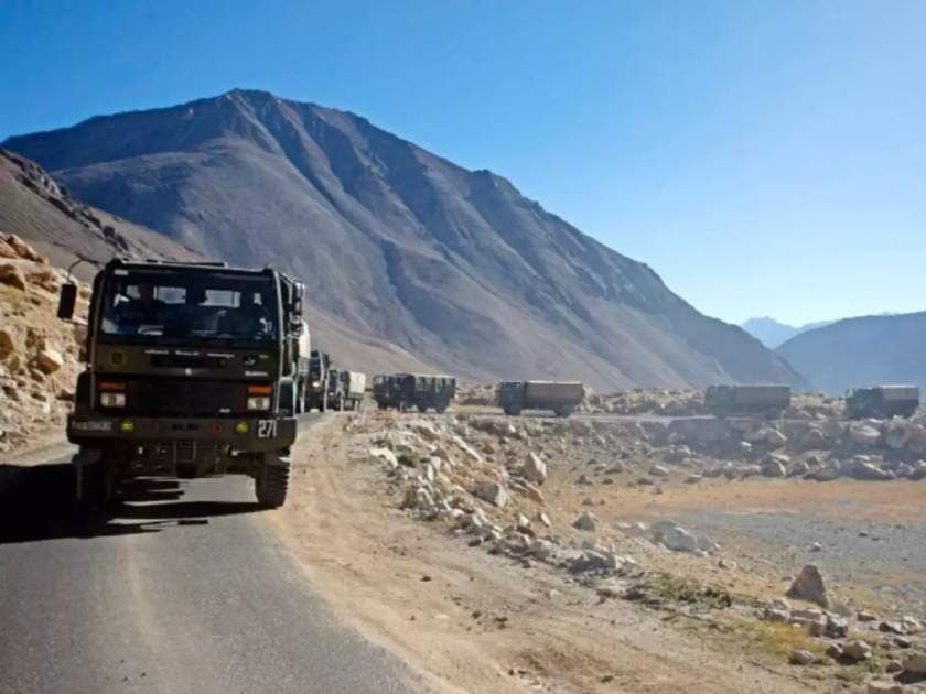 China deploys 18,000 troops on Indian border, deploys additional four cabs in Arunachal | चीनने भारतीय सीमेवर  जमविले १८ हजार सैनिक, अरुणाचलमध्ये अतिरिक्त चार कॅब तैनात 