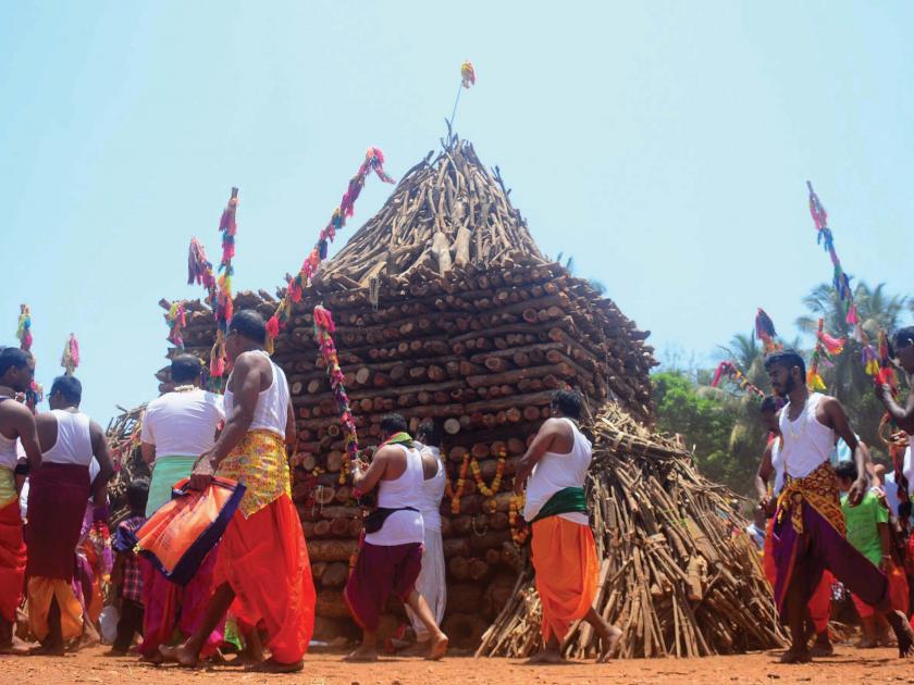 शेकडो वर्षांची धोंड परंपरा जतन; आगरवाडा येथील लईराई देवीचे व्रत सुरू -  Marathi News | preserve hundreds of years of dhond tradition vrat of lairai  devi in agarwada begins | Latest goa