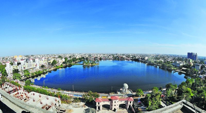 Stop Suicide in Nagpur's Gandhi Sagar Lake | नागपूरच्या गांधीसागर तलावातील आत्महत्या थांबवा