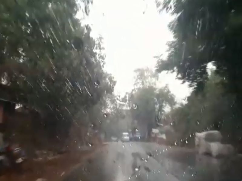 Rainfall of rain in Lanja, Rajapur taluka of Ratnagiri district | रत्नागिरी जिल्ह्यातील लांजा, राजापूर तालुक्यात पावसाची हजेरी