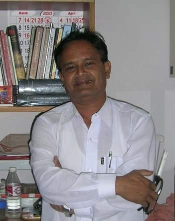 Narendra Lanjewar passed away | ज्येष्ठ साहित्यीक नरेंद्र लांजेवार यांचे निधन