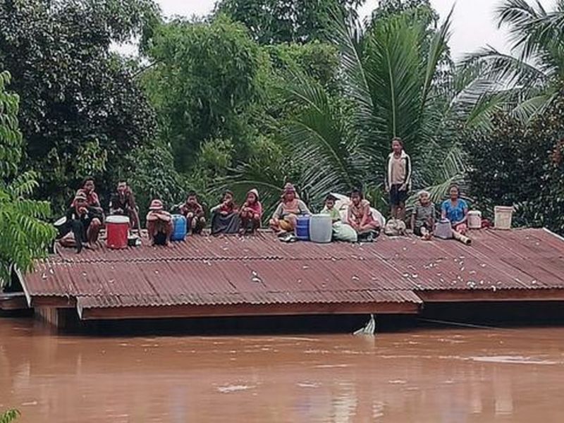 Laos dam collapse: Hundreds missing after flash floods hit villages | Laos dam collapse: लाओसमध्ये धरण फुटलं; शेकडो बेपत्ता, हजारो बेघर