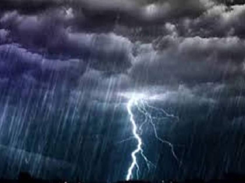Woman dies due to lightning in Vadjit; Crops are also damaged in rain accompanied by gale force winds | वडजीत वीज पडून महिलेचा मृत्यू; वादळी वाऱ्यासह झालेल्या पावसात पिकांचेही नुकसान