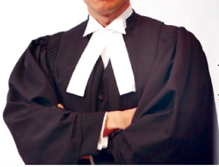 'HCBA' lawyer 'defaulter'; Cannot vote in elections | ‘एचसीबीए’चे ४०० वकील ‘डिफॉल्टर’;  निवडणुकीत मतदान करता येणार नाही