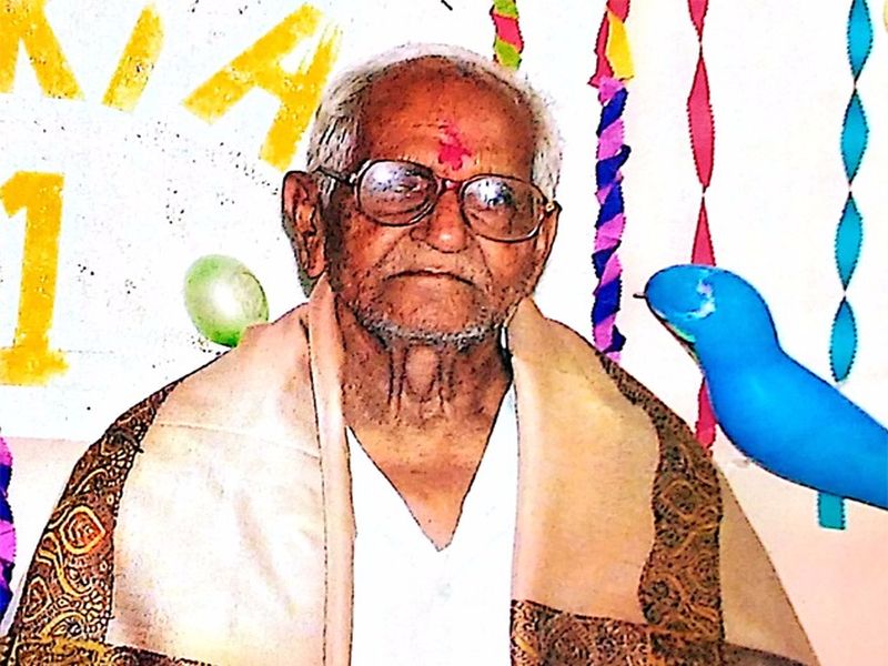 Freedom fighters Laxmanabua Kadam Kalvash, 70 years of unpopular public awareness, Lokmat had also done the dignity | स्वातंत्र्य संग्राम सेनानी लक्ष्मणबुवा कदम कालवश, ७० वर्षे अव्याहत जनजागृती, लोकमतनेही केला होता गौरव