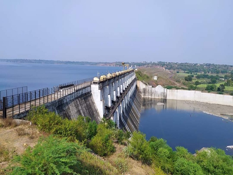 Limboti Dam filled 97.25 percent; Warning to the villages along the Manar river | लिंबोटी धरण 97.25 टक्के भरले; मानार नदी काठच्या गावांना सतर्कतेचा इशारा