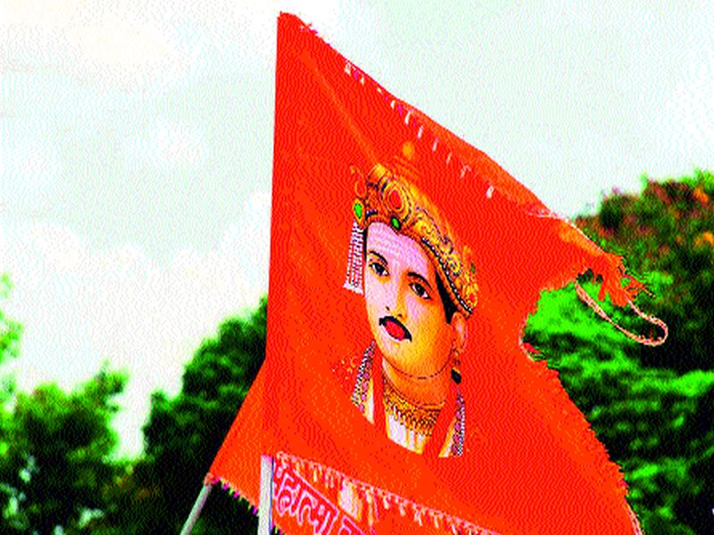 Karnataka's political battle religion | कर्नाटकाच्या राजकीय लढाईचा धर्म