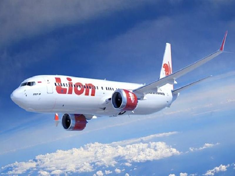 Lion Air flight from Jakarta to Pangkal Pinang goes missing 13 minutes after take-off | Lion Air flight Crash : 188 प्रवाशांना घेऊन जाणारं लायन एअरवेजचं विमान समुद्रात कोसळलं